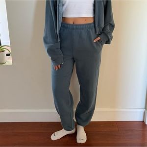 TNA Cozy Fleece Mega Sweatpant